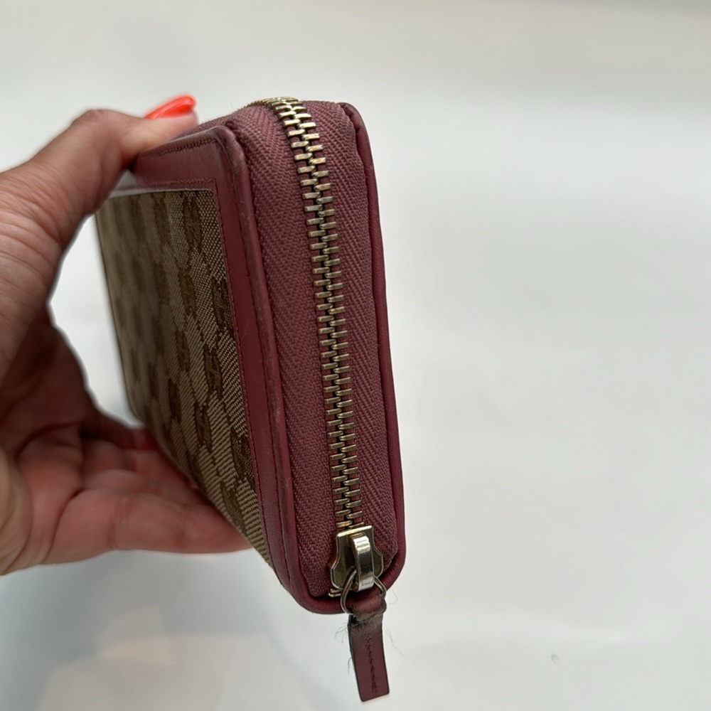 Gucci GG Authentic Pre Owned Pink & Brown Canvas Sukey Zip around long Wallet. - Picture 8 of 15
